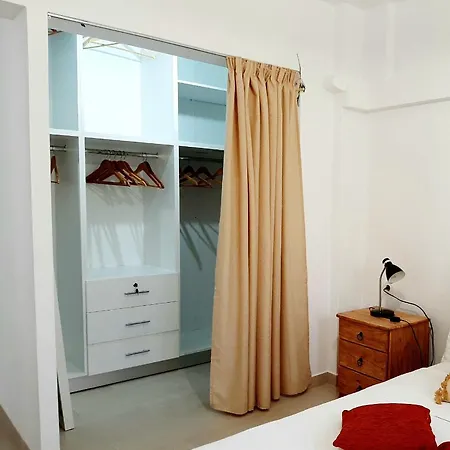 Quiet, Colourful In Cyclades Apartment