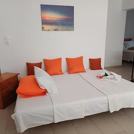 Apartment Quiet, Colourful In Cyclades *